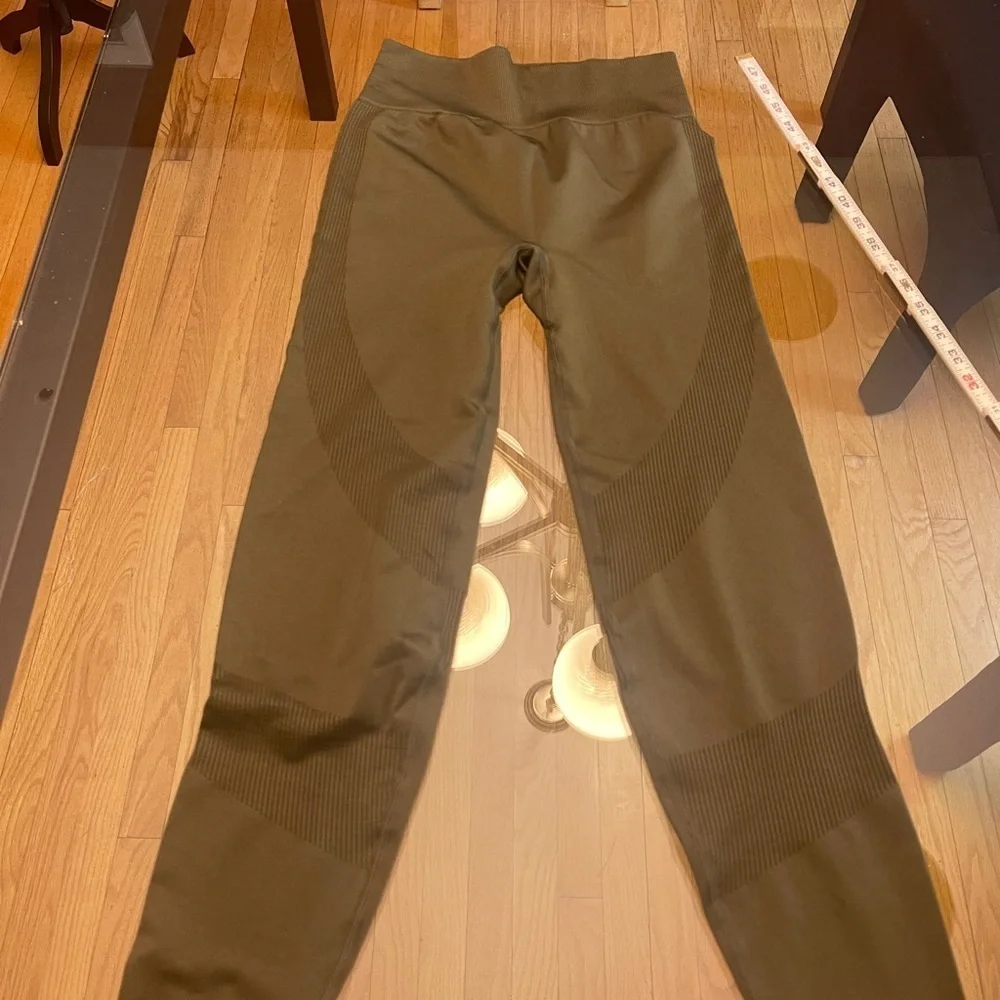 BUNDLE of Two Pink Victoria's Secret Olive and Gray Leggings Size ML